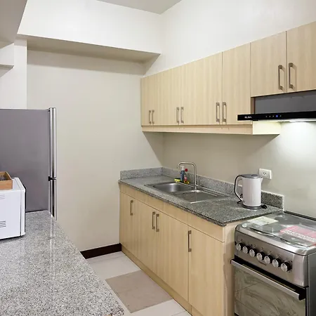 Corner 37 At Lumiere Residences
